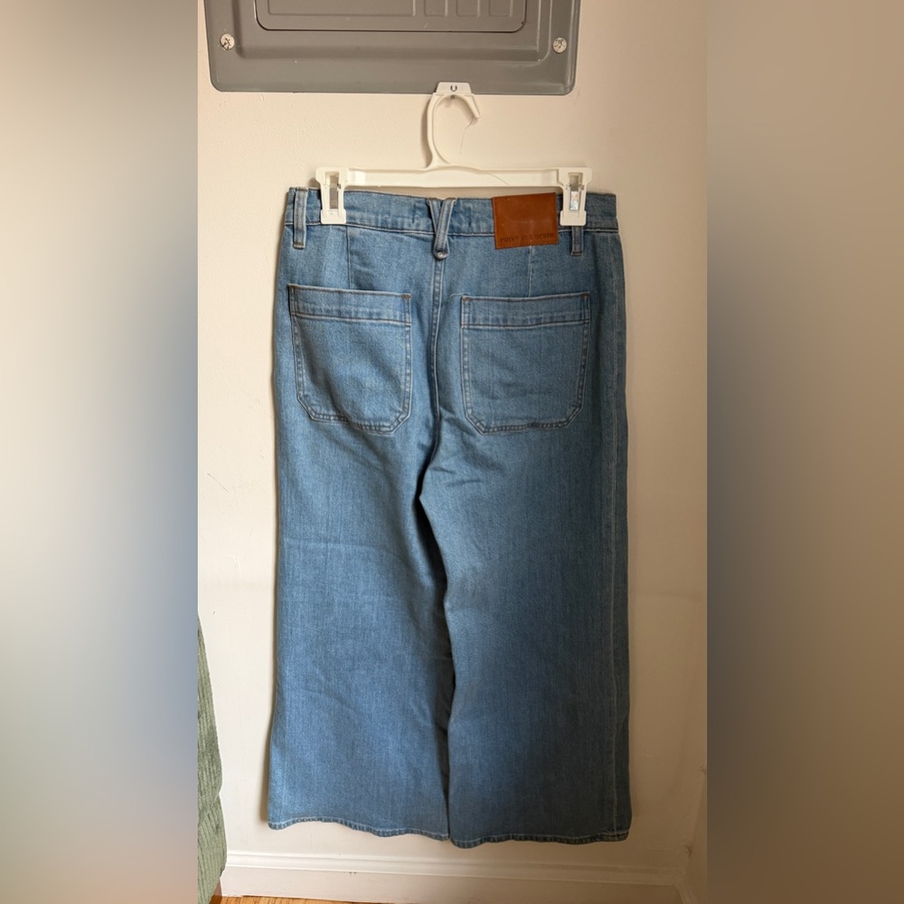 J Crew cropped jean in semi-stretch with patch pockets